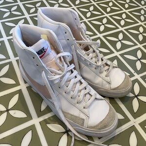 Nike Blazer Pink White